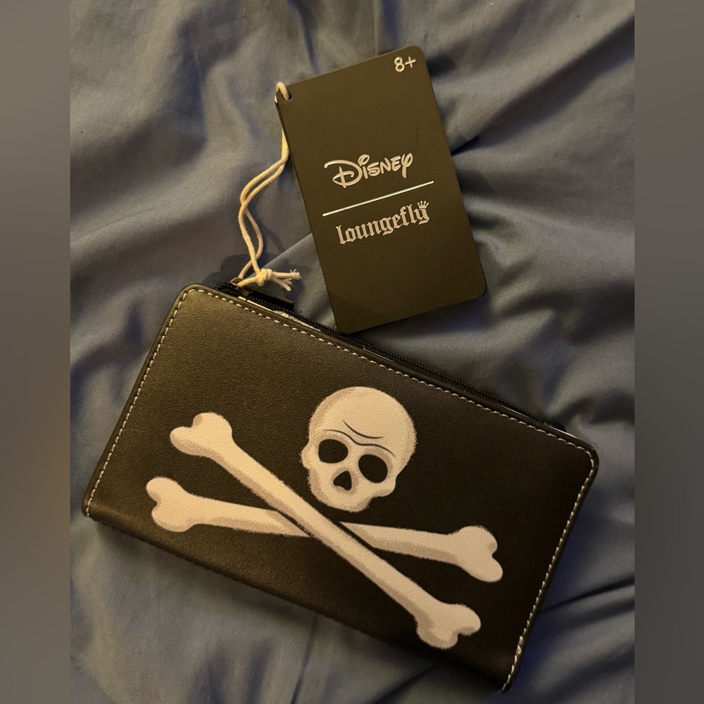 Loungefly Disney RARE Peter Pan Flap Wallet